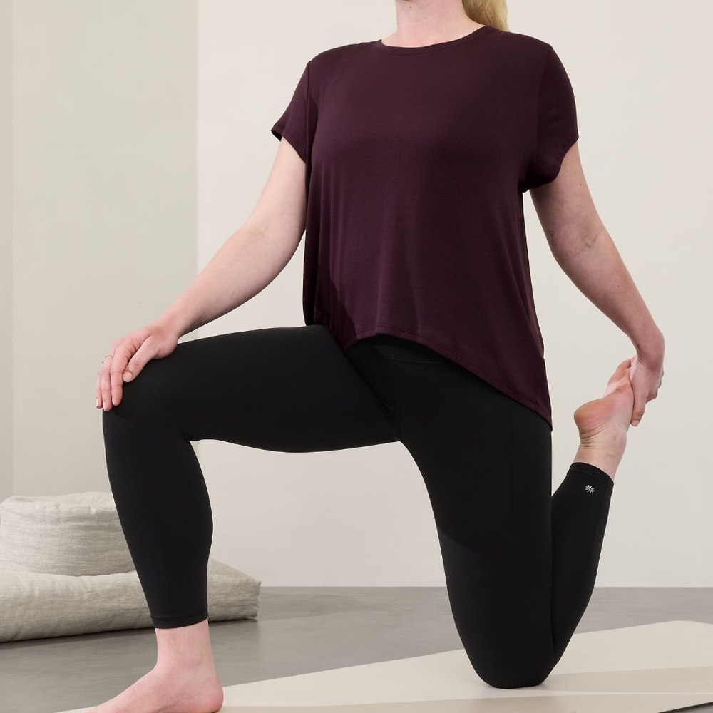 New Athleta With Ease Rib Top Spiced Cabernet Large NWT $49